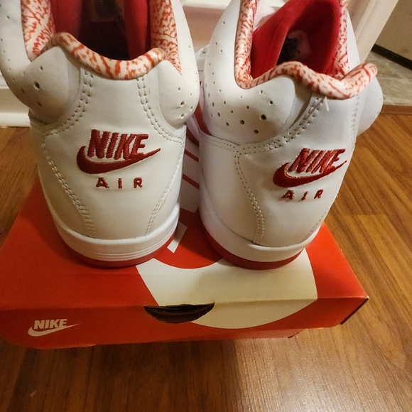 Nike Flight Lite Mid Scottie Pippen - Picture 6 of 11